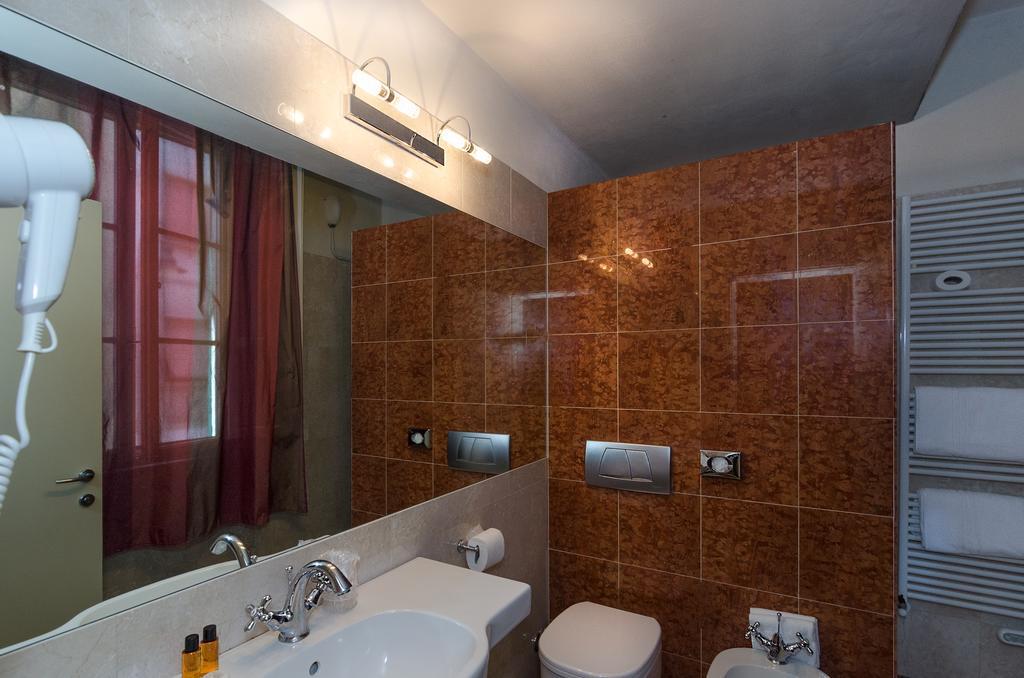 Hotel Novecento Pisa Luaran gambar